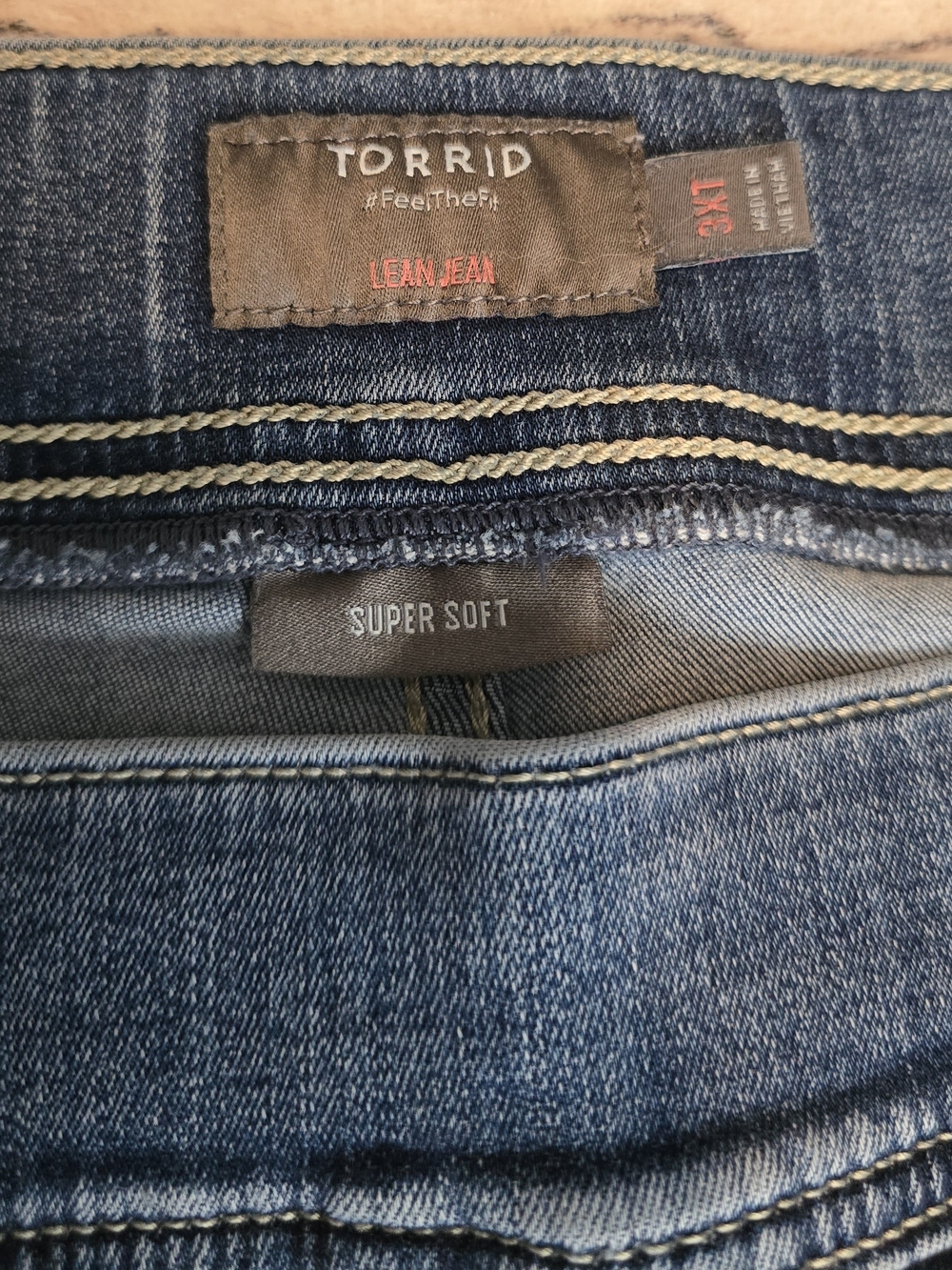Torrid Lean Jean Super Soft Pull-On Skinny Jeans 3X 22/24 Blue Stretch 32”